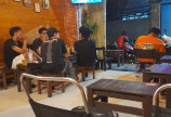 Cần sang quán cafe đẹp MT đường Nguyễn Đình Chính P11 Phú Nhuận vào có khách ngay